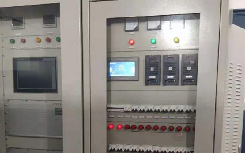 山东钢铁莱芜分公司棒材厂中区水压机高压泵站直流屏，充馈电一体屏